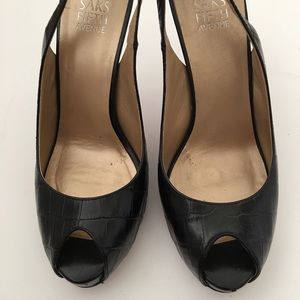 Saks Fifth Avenue shoes size 7.5